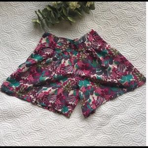 Monsoon tropical shorts